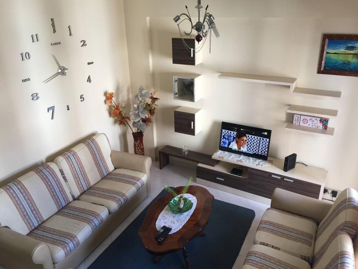 One Apartament Durres Exterior photo